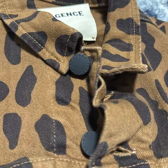 L’AGENCE Celine Leopard Denim Jacket Size L Rare Leopard - Picture 5 of 13